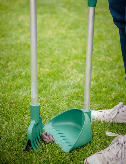 MDC Arms Length Pooper Scooper for Dogs