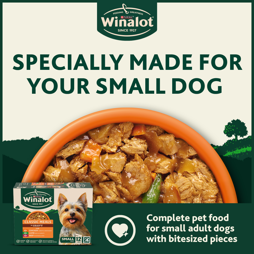 Winalot Meaty Chunks Small Dog Mixed in Gravy with Chicken, Lamb & Beef Wet Dog Food
