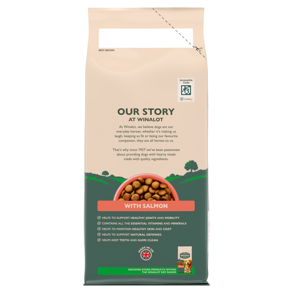 Winalot Adult Dry Dog Food with Salmon