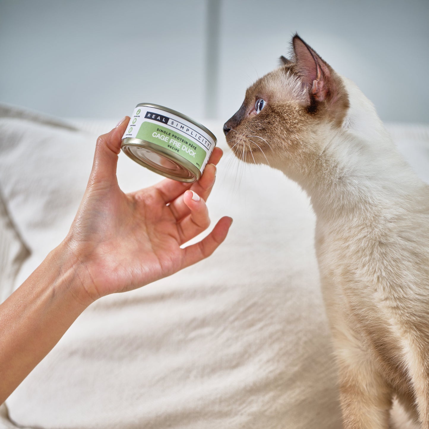 Real Simplicity Single Protein Pate Farm Raised Chicken Adult Wet Cat Food