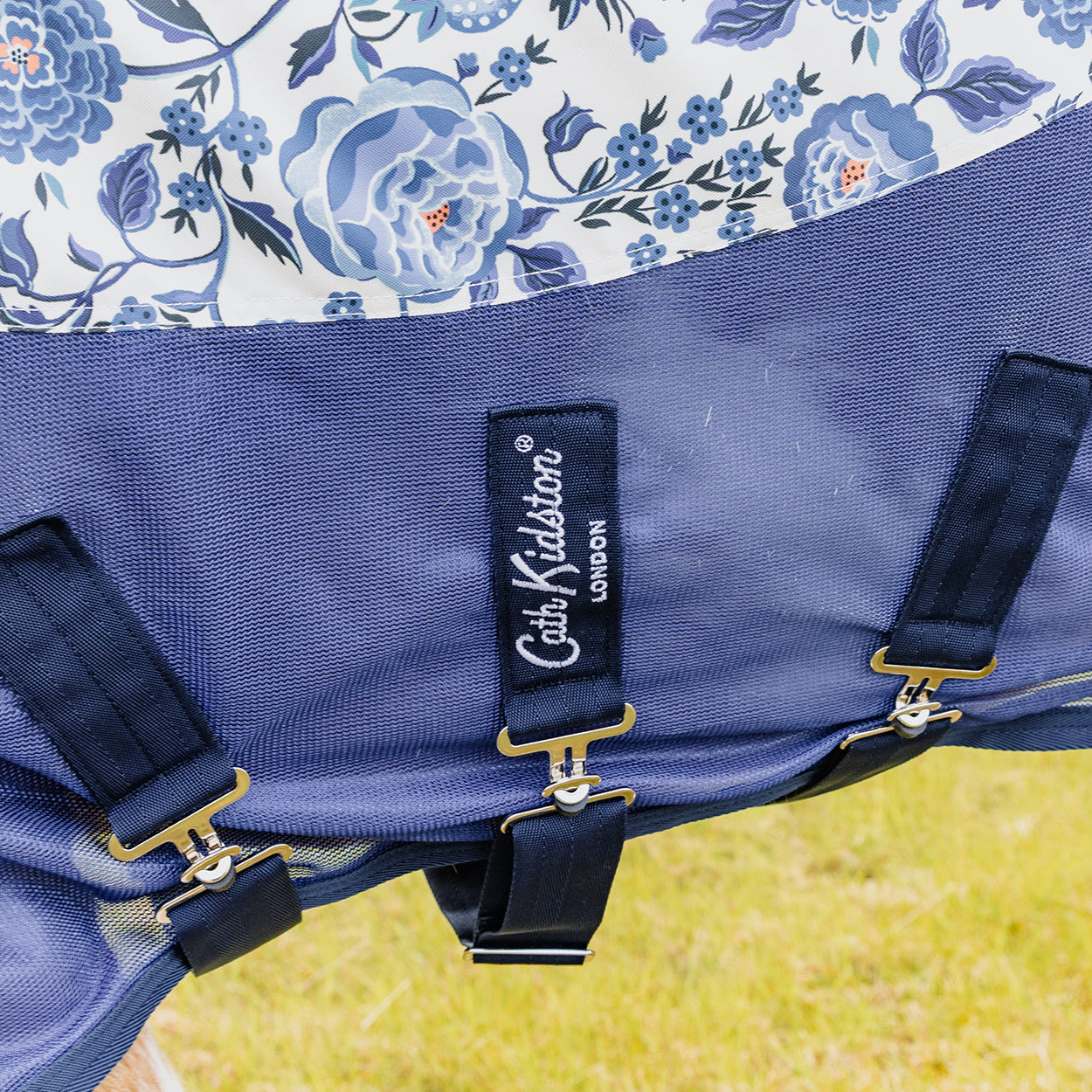 Cath Kidston Strawberry Garden Rain Sheet & Fly Rug Combo - image 3