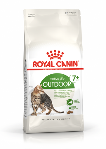 Royal Canin Outdoor +7 Adult Dry Cat Food