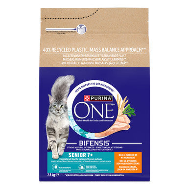 Purina One 7+ Dry Cat Food Rich in Chicken